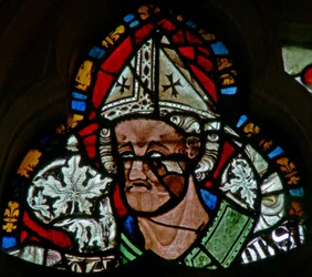 Raam s-2 met St. Wulfstan