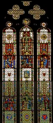 Raam w31 met een samengesteld raam met St. Edmund, St. William, St. George, Annunciatie, Aanbidding der Wijzen