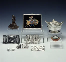 Arts and Crafts zilver en metaalwerk door Harold Stabler (1872-1945), Phoebe Stabler (ca.1873-1955), Kate Harris en Liberty