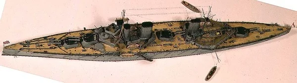 HMS Lion door Norman Ongh (model)