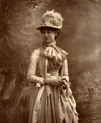Violet Vanbrugh, Britse actrice, 1887