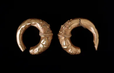 Gouden oorbellen, 450-400 v.Chr.