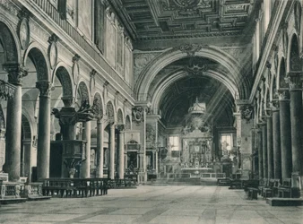 Interieur van de Basiliek van Santa Maria in Ara Coeli op de Capitolijnse heuvel, Rome, Italië