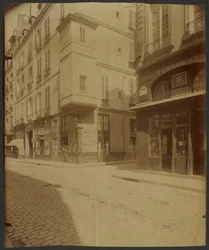 Torentje aan de Rue Saint Paul.  Naar verluidt was dit het kantoor van Botal, lijfarts van Hendrik III.