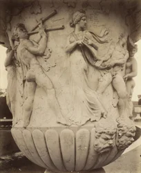 Detail van een vaas in Versailles