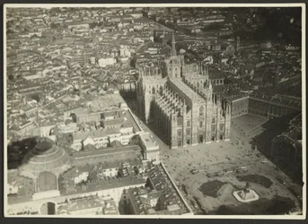 [Luchtfoto van Milaan].