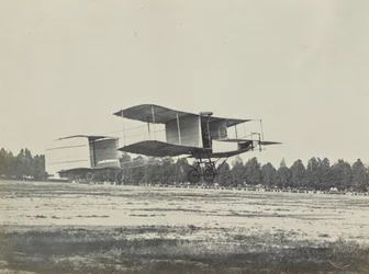 [Vroeg vliegtuigprototype].