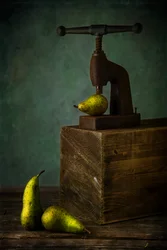 Pears en Vintage Press