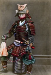 Een samoerai in harnas, Japan, 1882