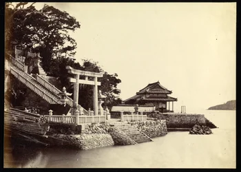 Ingang van de tempel van Kami-Hamayou in Shimonoseki