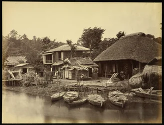Japans huisje aan de kreek Yokohama