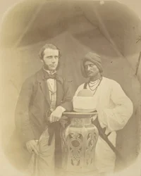 Portret van J.D. Forsyth, Esq., C.S. Sec., Hoofdcommandant in Oude met zijn Indiase dienaar