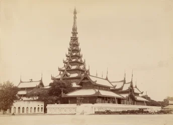 Het Paleis Mandalay (Centrum van het Universum)