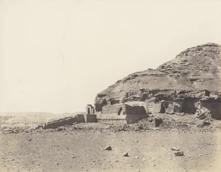 El-Kab élethya, algemeen uitzicht op de Hemi-Spéos, 1851-52, gedrukt 1853-54