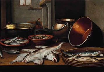 Een keukeninterieur met vis en keukengerei op een tafel