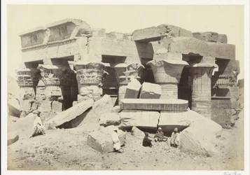 Gezicht op de tempel van Kom Ombo