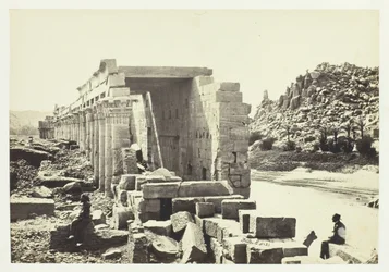 De zuilengang, eiland Philae