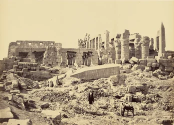 De tempel van El-Karnak. Vanuit het zuidoosten