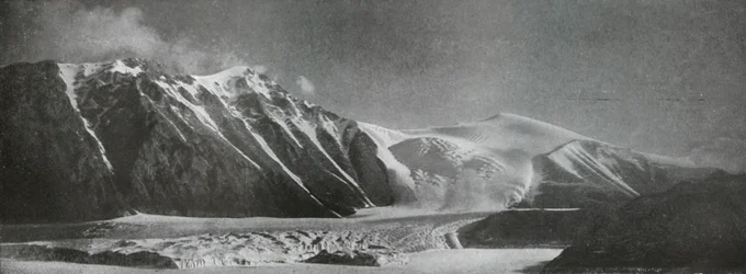 Mount England en de nieuwe gletsjer, c1911, 1913