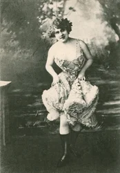 Ongeïdentificeerde danseres