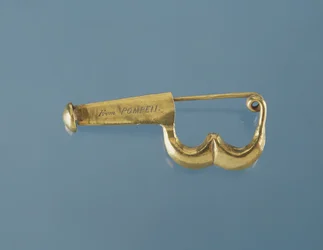 Broche in Pompeiaanse stijl behorend tot Caroline Murat