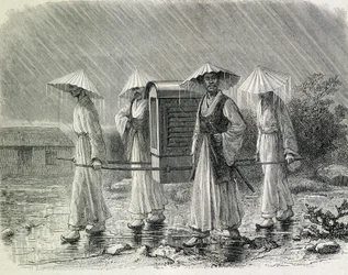 Koreanen gekleed in een draagstoel (regenpak van de Koreanen) die een stoel dragen. Illustratie uit 