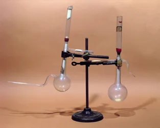 Eerste filterbuis ontworpen door Dr. Charles Chamberland (1851-1908) (glas)