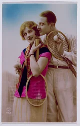 Ansichtkaart met geliefden op een tennisbaan, ca. 1930