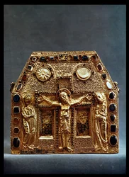 Reliekschrijn van Pepijn I (803-38) koning van Aquitanië (hout overtrokken met goud ingelegd met edelstenen)