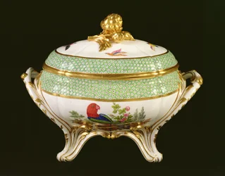 Sevres terrine uit de Eden dienst, schildersmerk Pierre-Joseph Rosset, 1788
