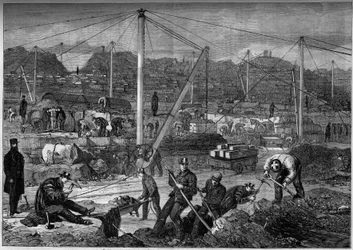 Dwangarbeid: Engelse gevangenen werken in een steengroeve. Portland Prison, Engeland