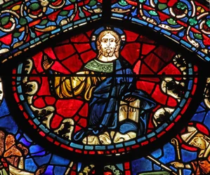 Het raam van Sint-Lubin: Christus - Zegen