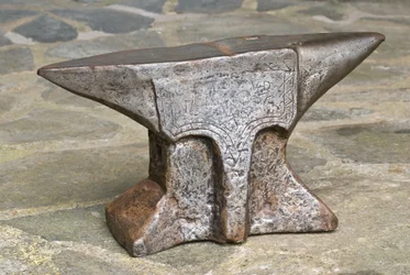 Tweehoorn aambeeld, 1787