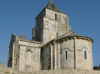Zicht op de Kerk van St. Peter