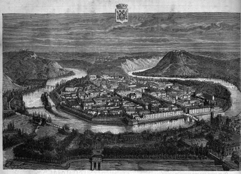 Zicht op de stad Besançon in de Doubs. Gravure uit 1880 in 