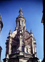 Uitzicht op de lantaarn van de grote trap, gebouwd in 1519-26