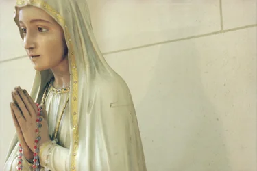 Maagd (beschilderd hout)