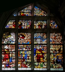 Raam w130 met scènes uit het Oude Testament