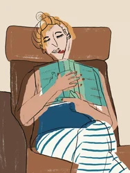 Gezellige vrouw die aan het lezen is