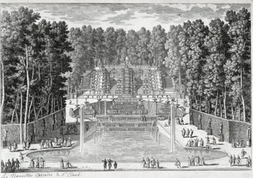 De nieuwe watervallen in de tuinen van St Cloud