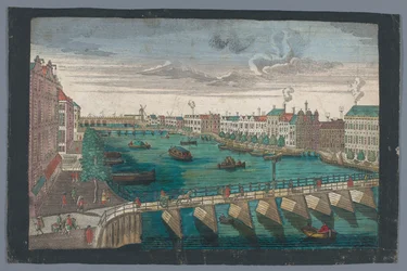 Gezicht op de Binnen-Amstel tussen de Blauwbrug en de Hogesluis te Amsterdam