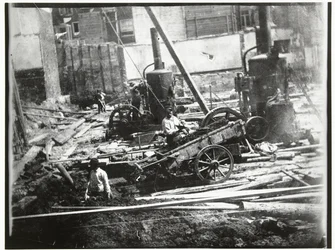 Bouwput voor de Gemeentelijke Bad- en Zweminrichting aan de Heiligeweg in Amsterdam