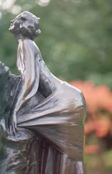 Wendy, detail van het standbeeld van Peter Pan, 1912 (brons) (detail)
