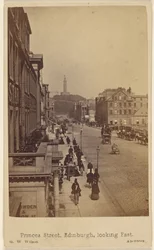 Princes Street, Edinburgh, kijkend naar het oosten