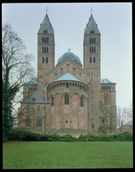 Oostkant van de Speyer Kathedraal, begonnen 1030