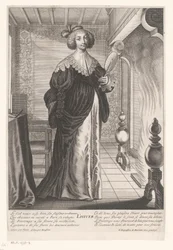 Dame in interieur bij haardvuur