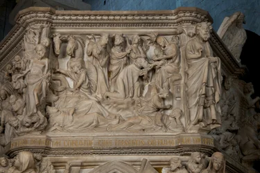 Aanbidding der Wijzen, op de preekstoel in de kerk van Sant