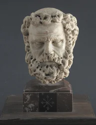 Hoofd van een bebaarde man, 1312-1314
