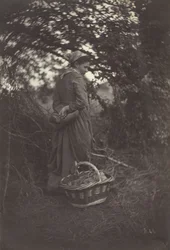 Vrouw Staand met Mand op de Grond, 1870