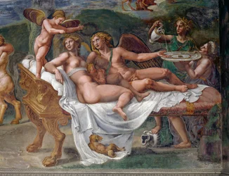 Cupido en Psyche met hun dochter Voluptas (Genoegen) liggend op bed, detail uit Bruiloftsfeest of Banket der goden, Palazzo Te, Mantua (UNESCO-Werelderfgoedlijst, 2008), Lombardije, Italië